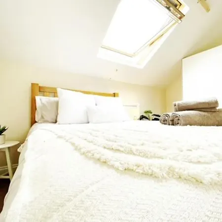 The Perfect Base To Explore Liverpool And Beyond Exterior photo