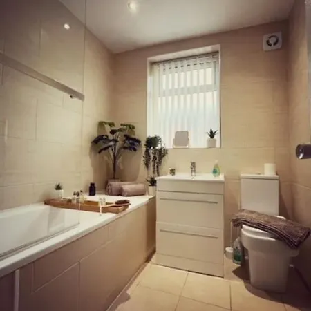 The Perfect Base To Explore Liverpool And Beyond Exterior photo